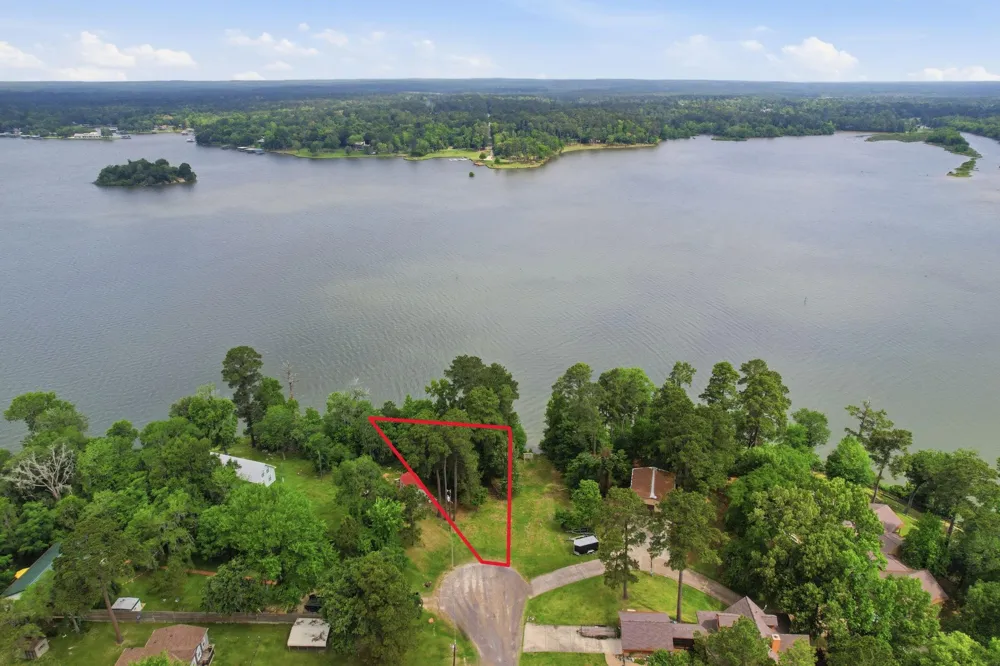 365 Point Drive Trinity, TX 75862