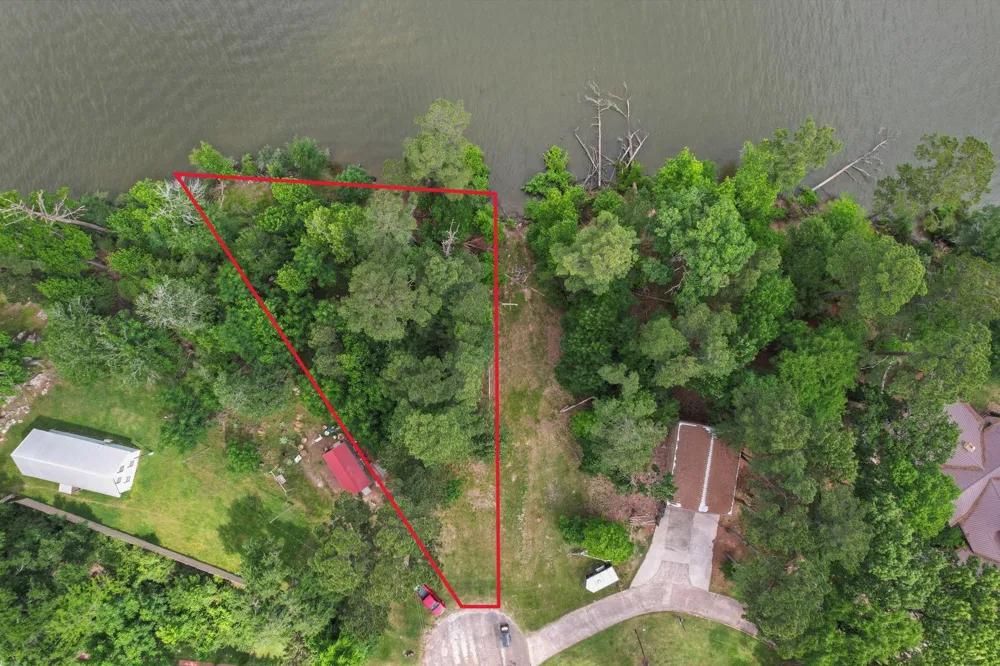 365 Point Drive Trinity, TX 75862