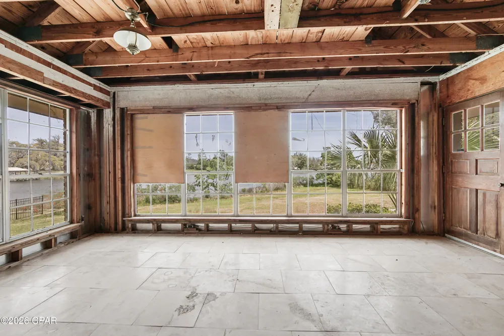 1803 E 9th Street Lynn Haven, FL 32444