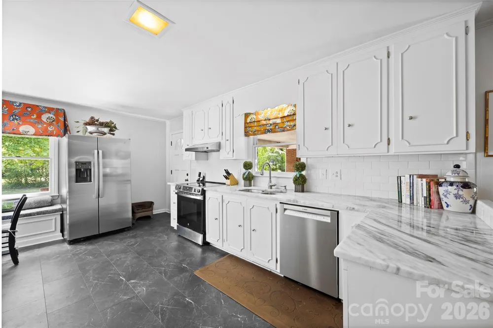 208 S Dixie Street Cherryville, NC 28021