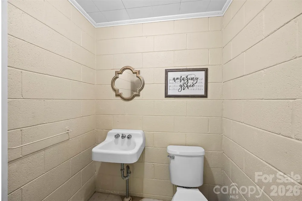 208 S Dixie Street Cherryville, NC 28021