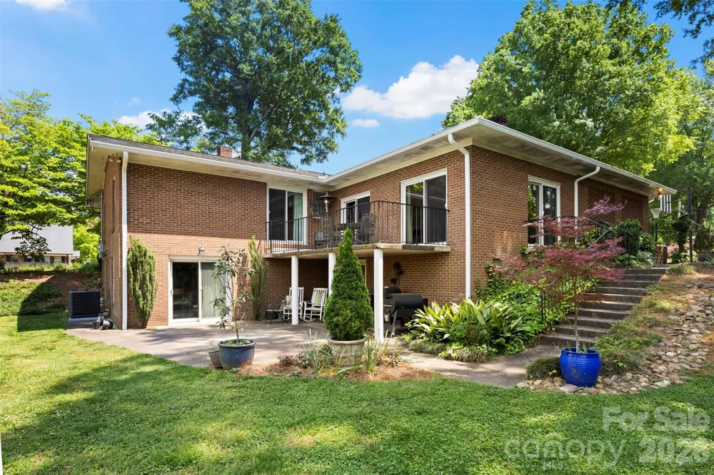 208 S Dixie Street Cherryville, NC 28021