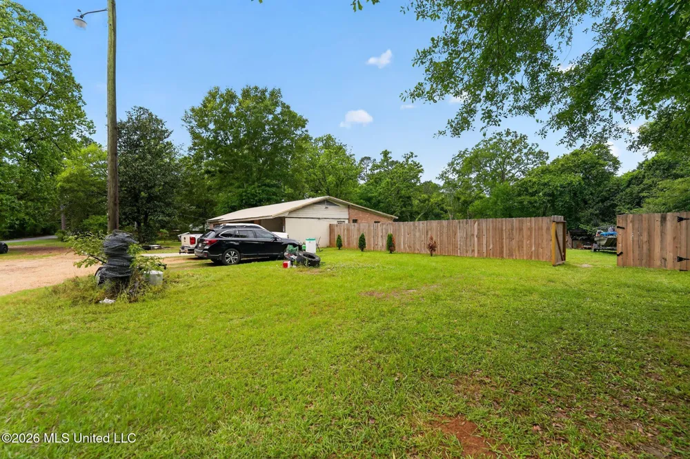 838 S Main Street Mendenhall, MS 39114