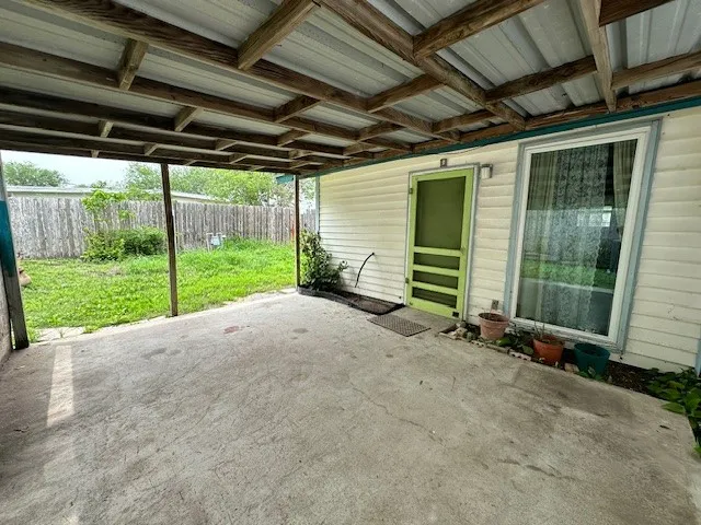 303 S 22nd Street Kingsville, TX 78363