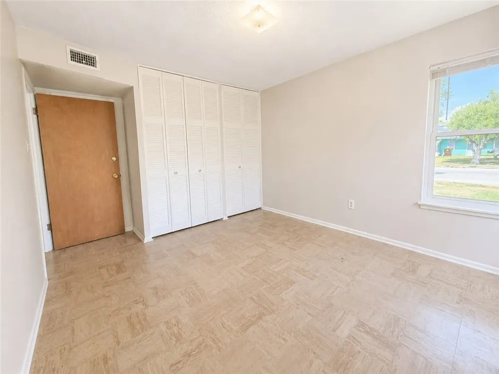 303 S 22nd Street Kingsville, TX 78363