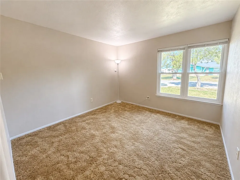 303 S 22nd Street Kingsville, TX 78363