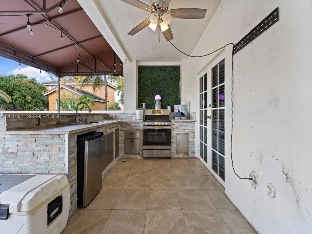11230 SW 156th Ave Miami, FL 33196