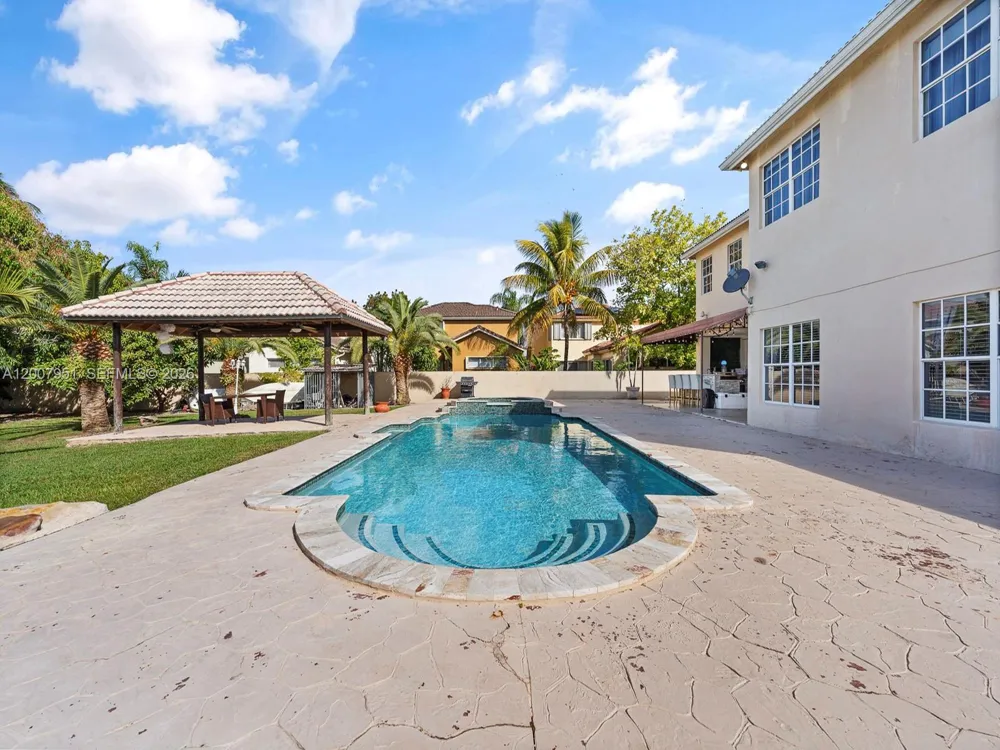 11230 SW 156th Ave Miami, FL 33196