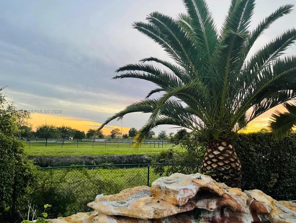 11230 SW 156th Ave Miami, FL 33196
