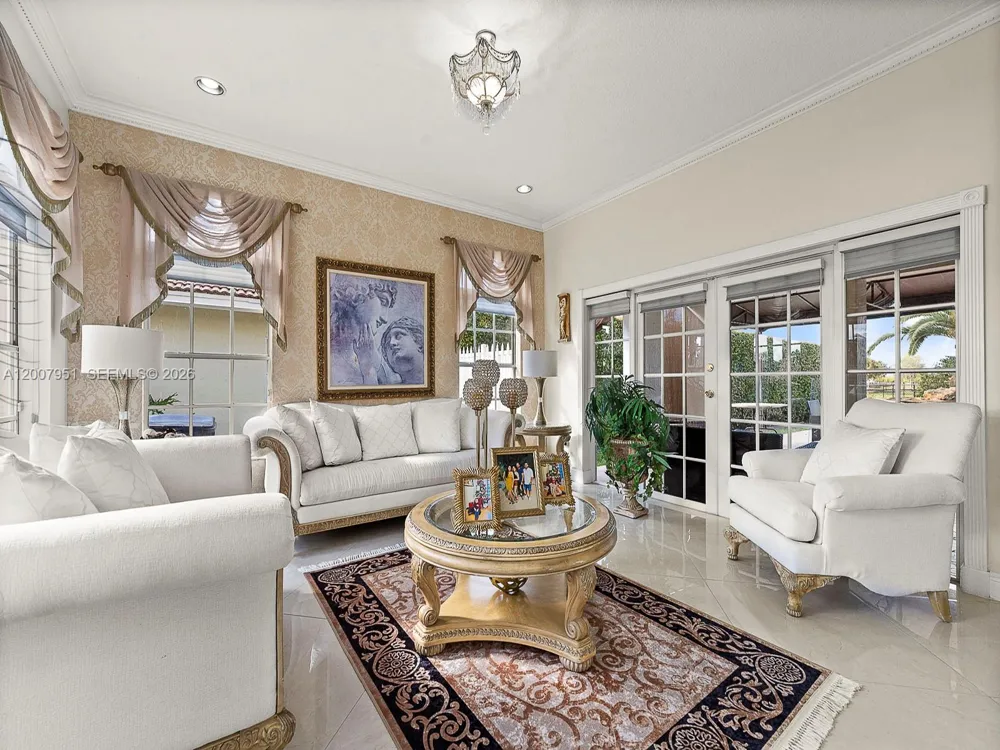 11230 SW 156th Ave Miami, FL 33196
