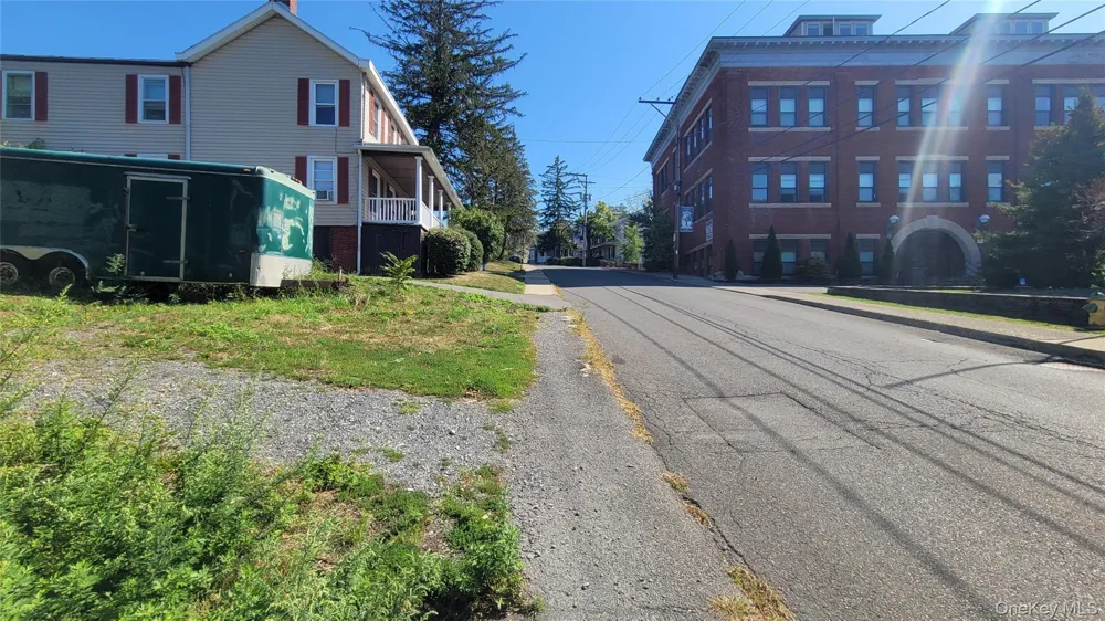 15 Thompson Street Catskill, NY 