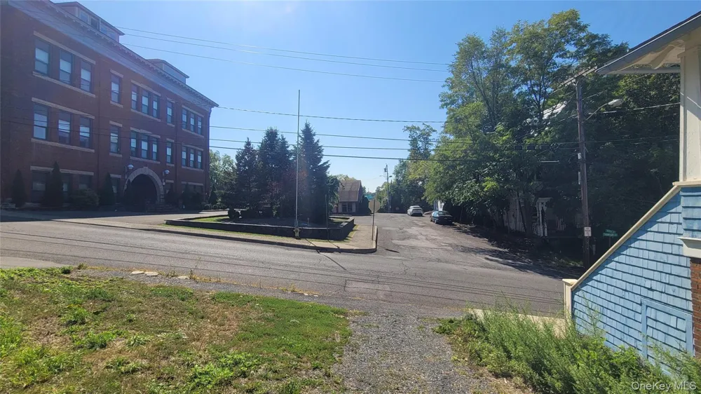 15 Thompson Street Catskill, NY 
