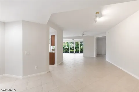 Crossings Court #101