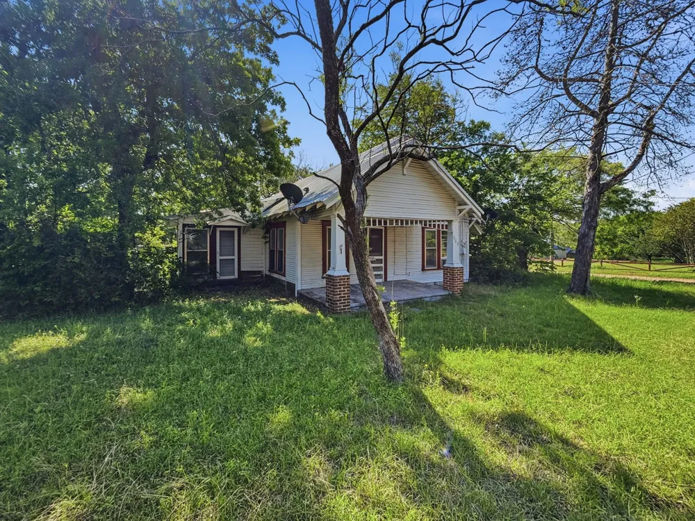 908 S Rice Street Hamilton, TX 76531