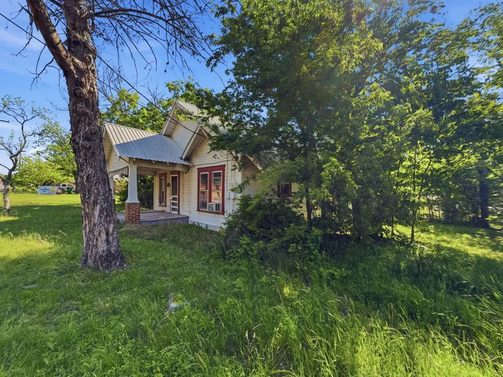 908 S Rice Street Hamilton, TX 76531