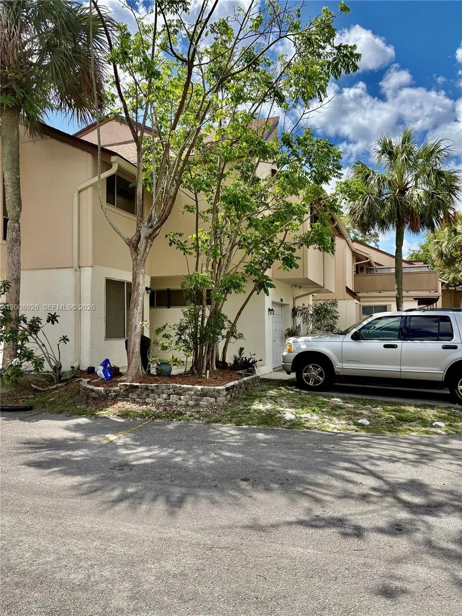 8208 NW 9th Ct #1 Plantation, FL 33324