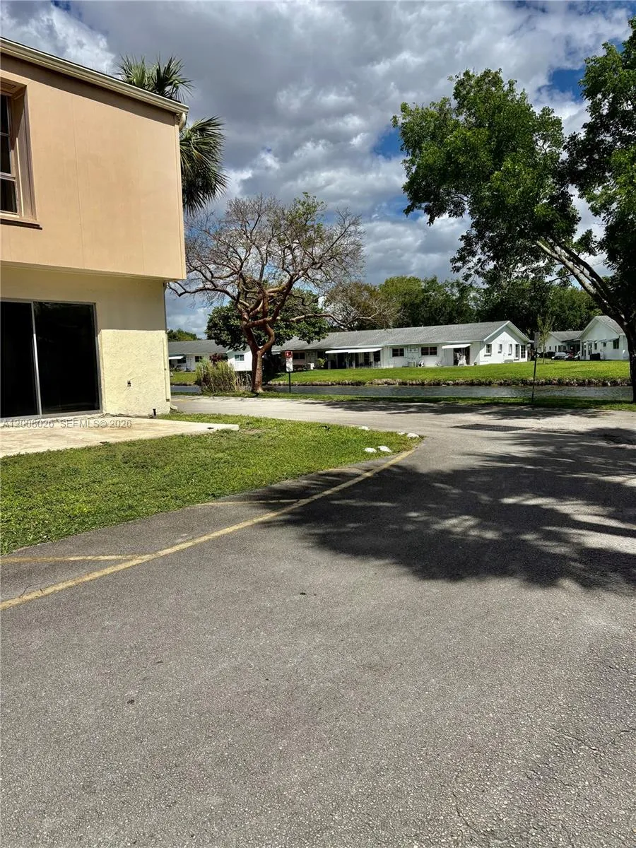 8208 NW 9th Ct #1 Plantation, FL 33324