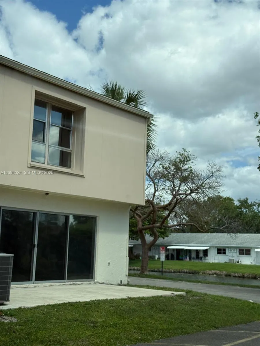 8208 NW 9th Ct #1 Plantation, FL 33324