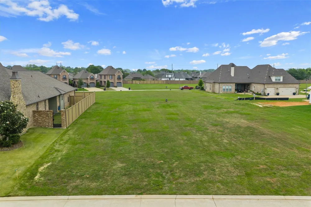 305 Chimes Street Bossier City, LA 71111