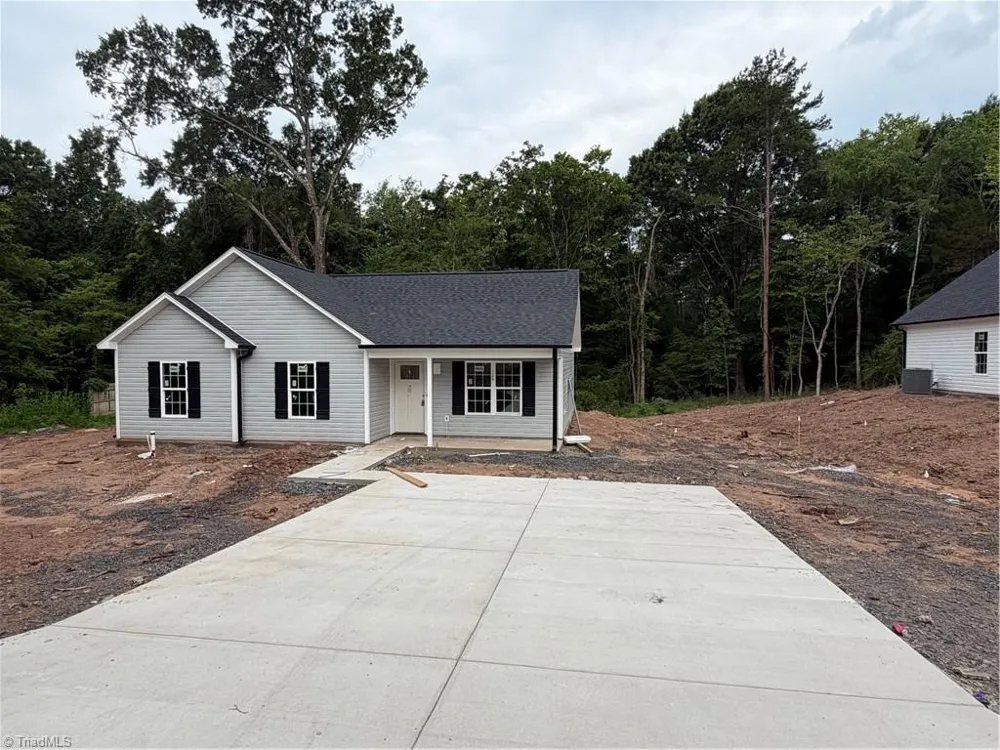 325 Price Street Eden, NC 27288