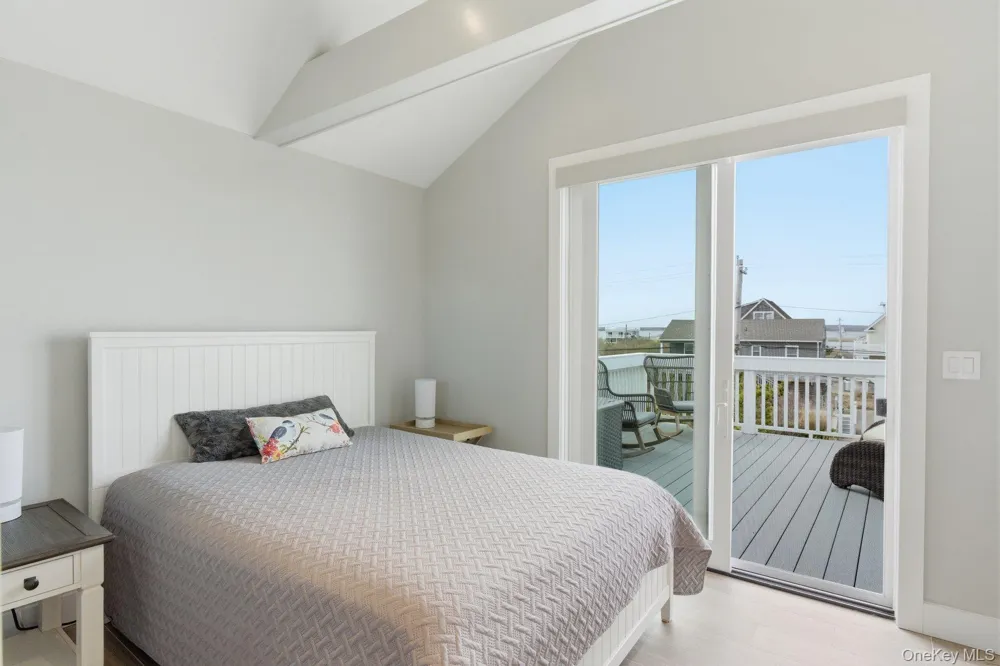 905 Dune Road Westhampton Dunes, NY 11978