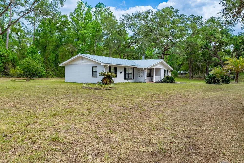 1753 SE HIGHWAY 349 Old Town, FL 32680