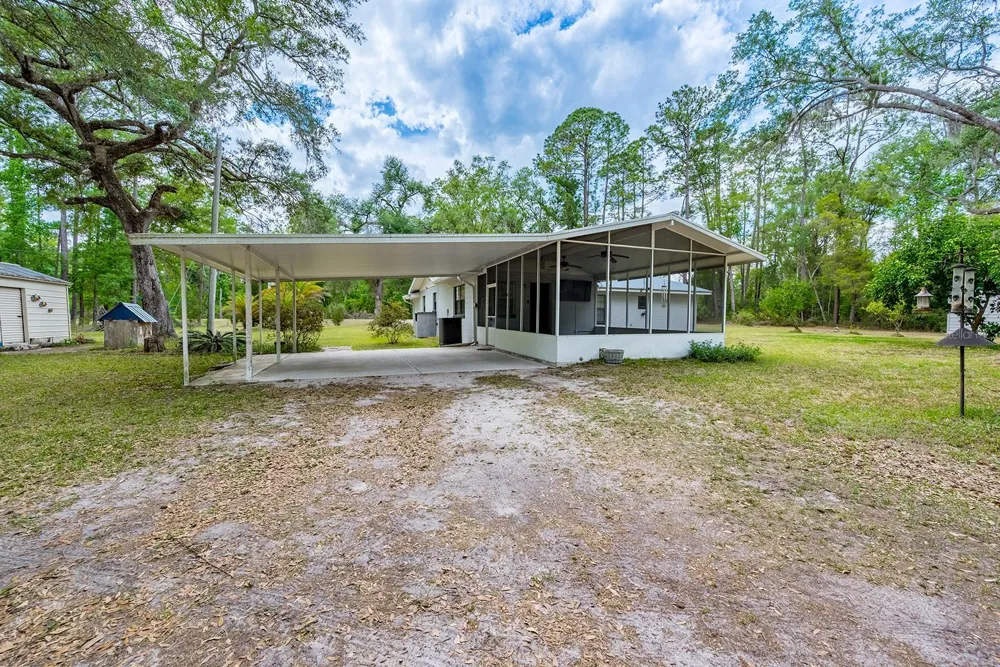 1753 SE HIGHWAY 349 Old Town, FL 32680