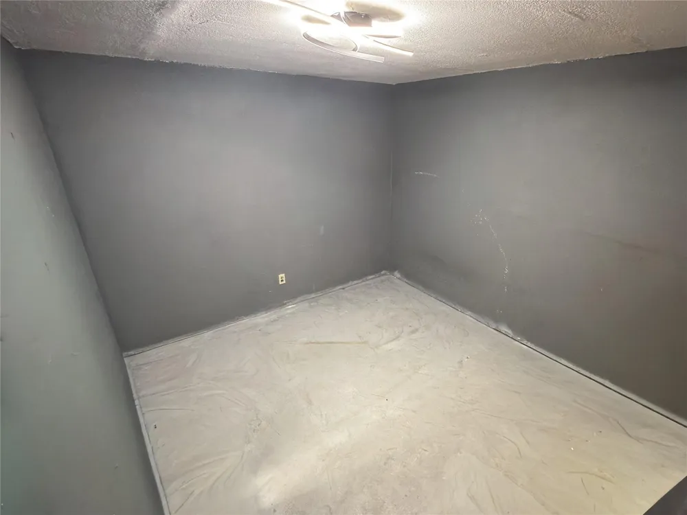 16526 Market Street Channelview, TX 77530