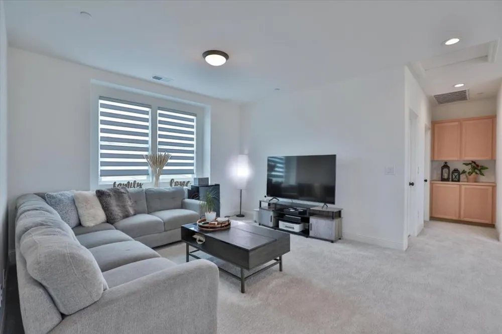 12825 Tower Beach Way Rancho Cordova, CA 95742
