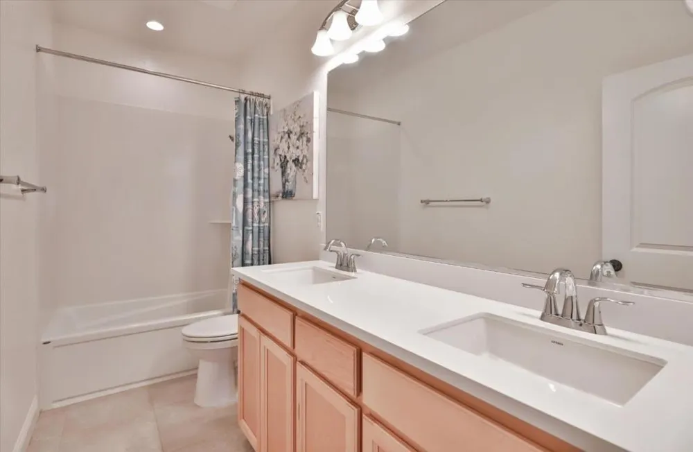 12825 Tower Beach Way Rancho Cordova, CA 95742