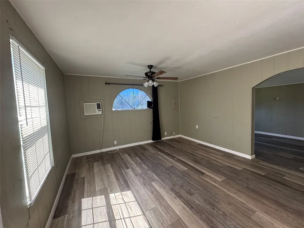 202 W Tarrant Street Cumby, TX 75433