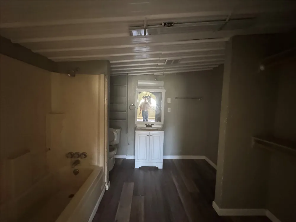 202 W Tarrant Street Cumby, TX 75433