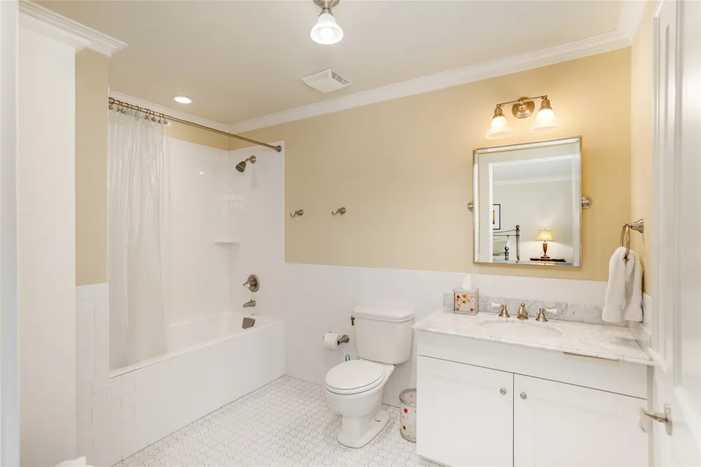 250 Meadow Ridge Drive Lake Toxaway, NC 28747