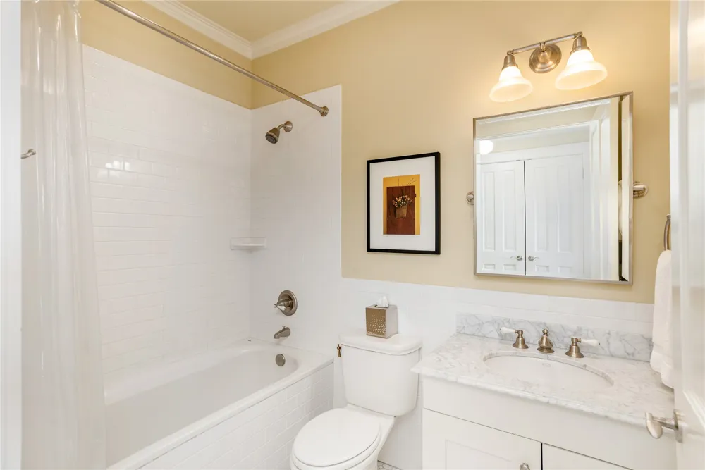 250 Meadow Ridge Drive Lake Toxaway, NC 28747