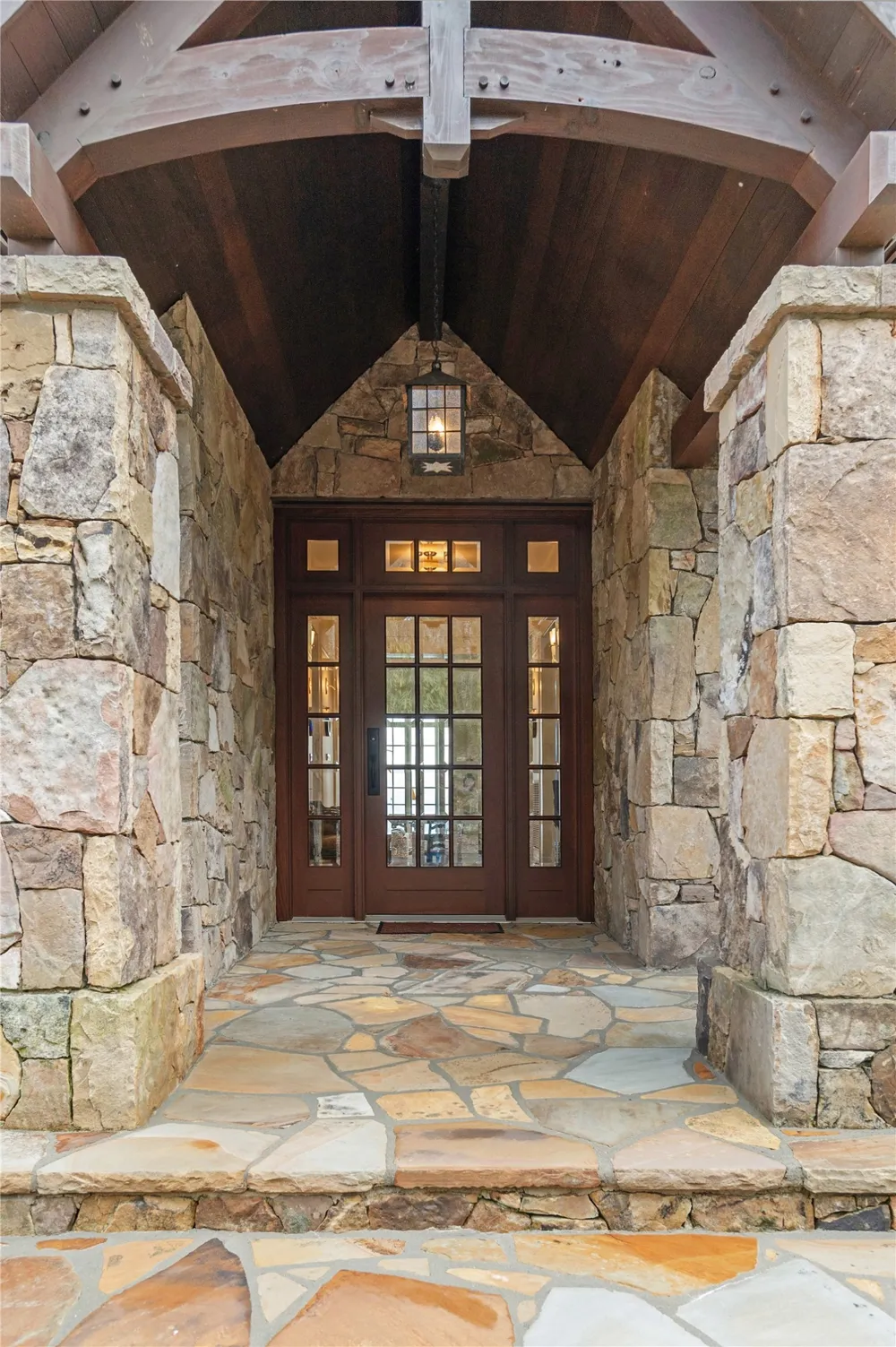 250 Meadow Ridge Drive Lake Toxaway, NC 28747
