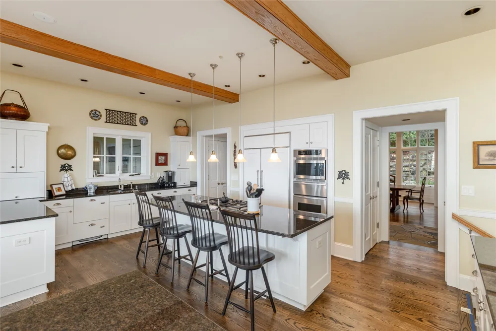 250 Meadow Ridge Drive Lake Toxaway, NC 28747