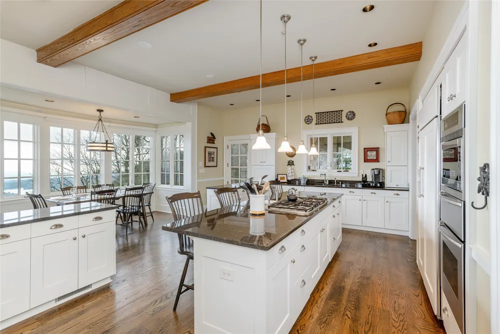 250 Meadow Ridge Drive Lake Toxaway, NC 28747