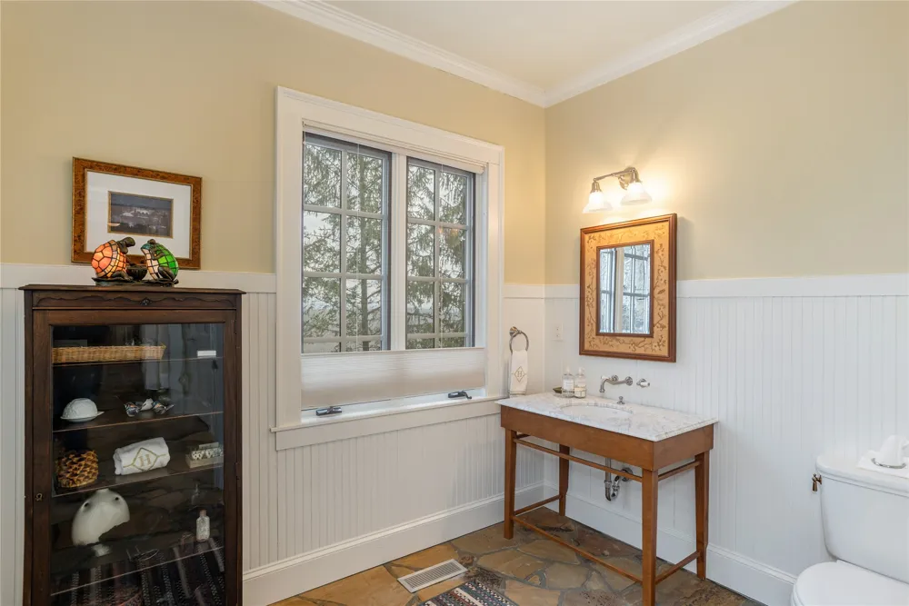 250 Meadow Ridge Drive Lake Toxaway, NC 28747