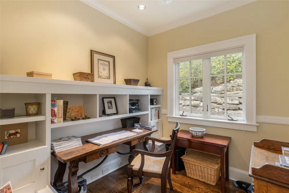 250 Meadow Ridge Drive Lake Toxaway, NC 28747