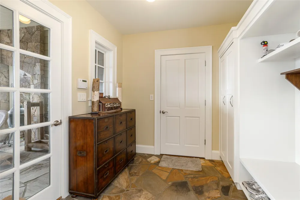 250 Meadow Ridge Drive Lake Toxaway, NC 28747