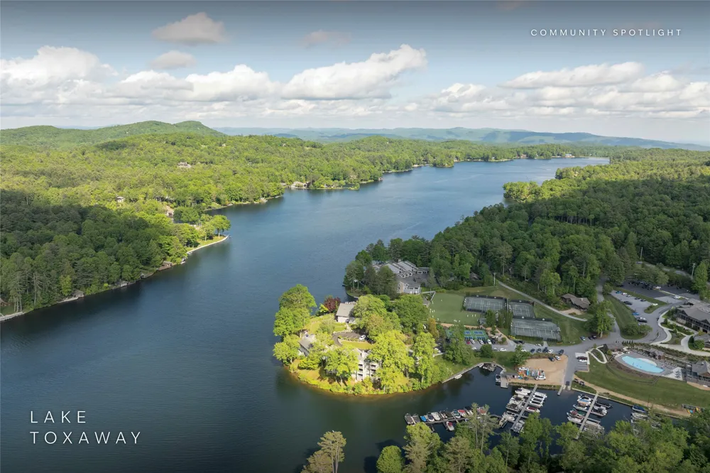 250 Meadow Ridge Drive Lake Toxaway, NC 28747