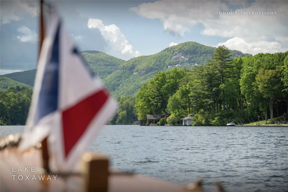 250 Meadow Ridge Drive Lake Toxaway, NC 28747