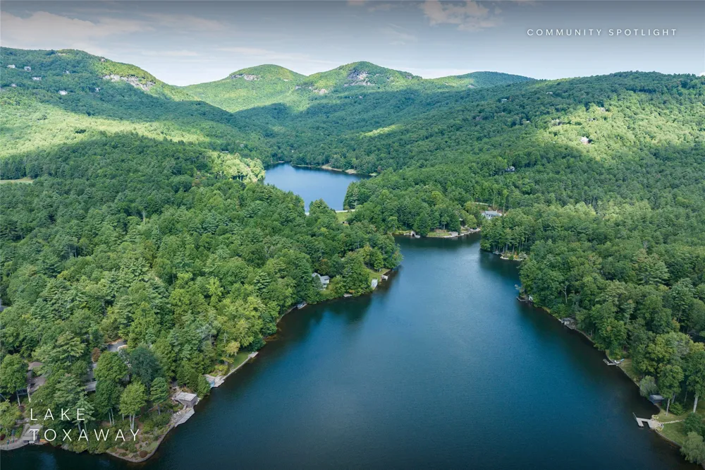 250 Meadow Ridge Drive Lake Toxaway, NC 28747