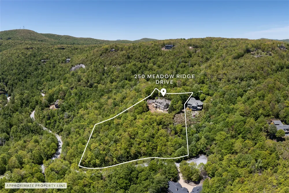 250 Meadow Ridge Drive Lake Toxaway, NC 28747
