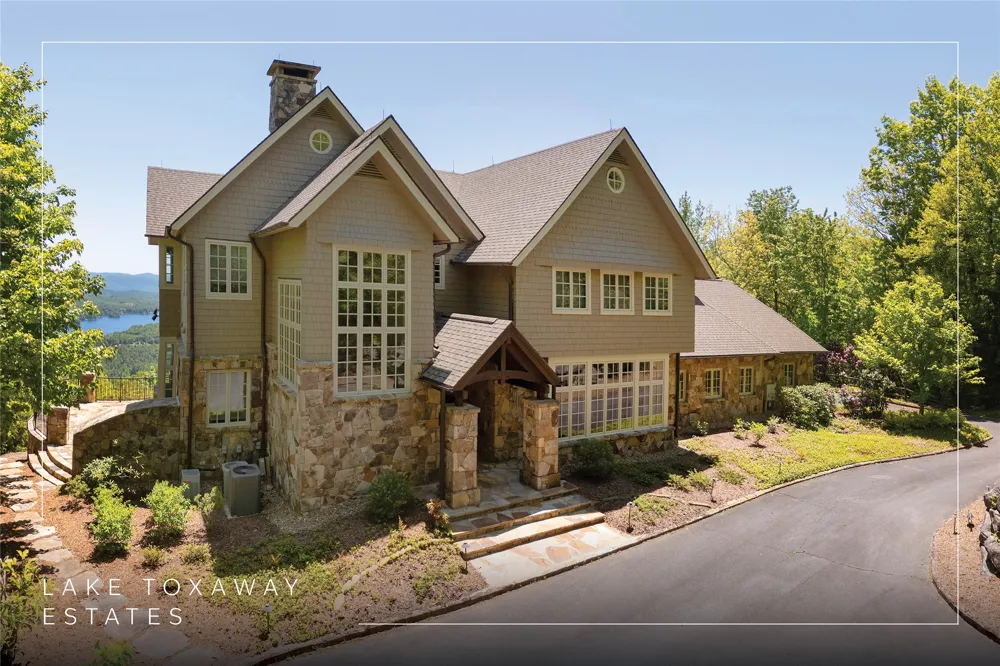 250 Meadow Ridge Drive Lake Toxaway, NC 28747