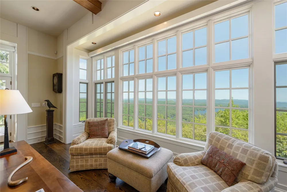 250 Meadow Ridge Drive Lake Toxaway, NC 28747