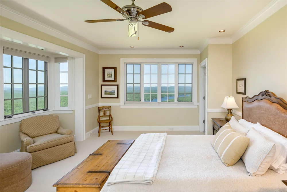 250 Meadow Ridge Drive Lake Toxaway, NC 28747