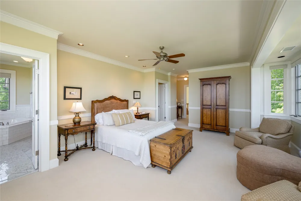 250 Meadow Ridge Drive Lake Toxaway, NC 28747