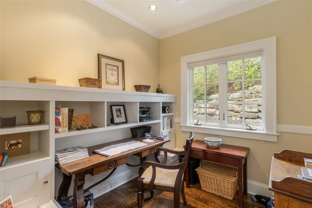 250 Meadow Ridge Drive Lake Toxaway, NC 28747