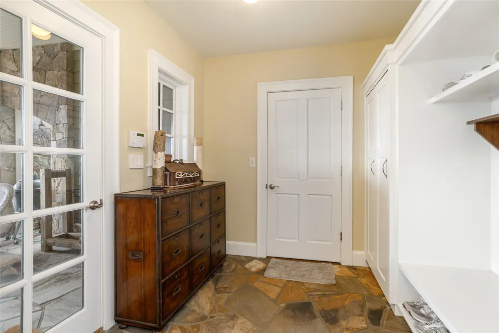 250 Meadow Ridge Drive Lake Toxaway, NC 28747